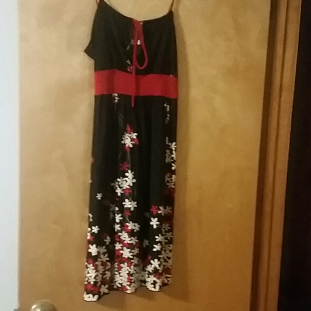 Black and red Floral dress spaghetti straps